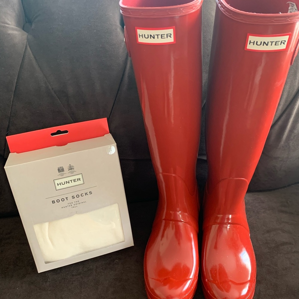 Red Hunter boots and boot socks